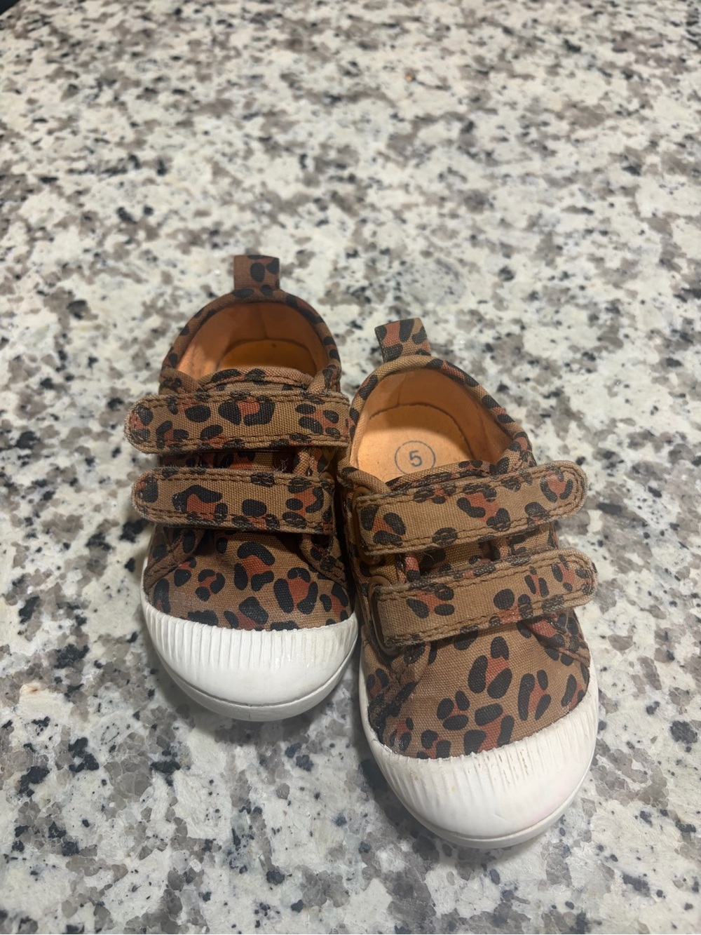 Toddler Leopard Print Sneakers Size 5
